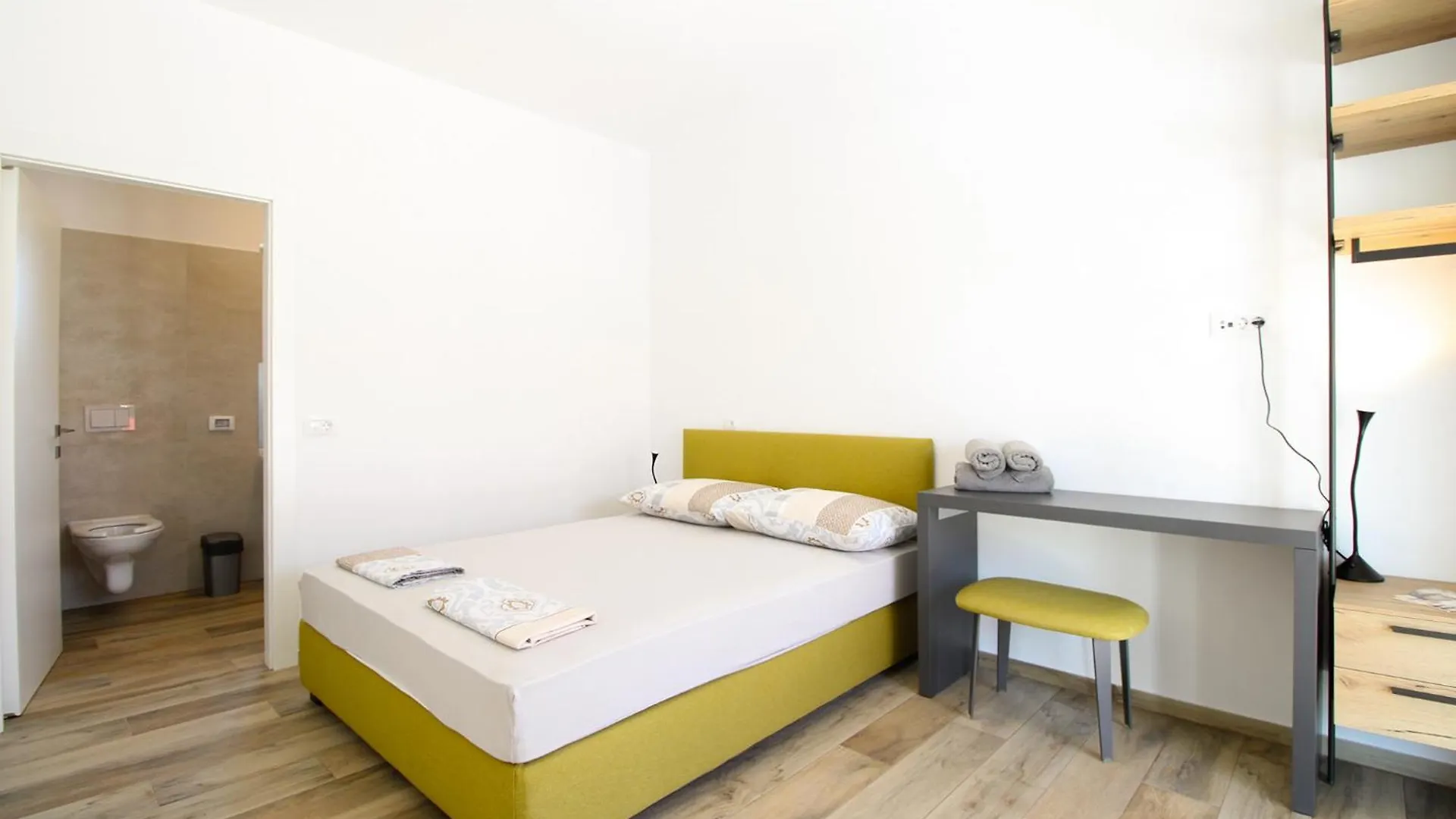 Villa Ruzmarin 2339 Valbandon 0*,  Croatia
