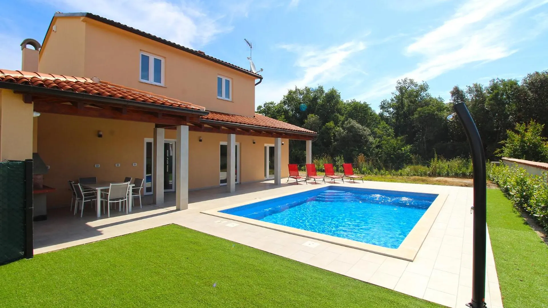 Villa Ruzmarin 2339 Valbandon Croatia